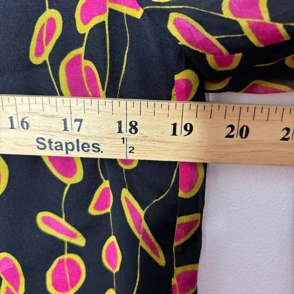 Diane Von Furstenberg Havanah Print Silk Tie Neck Button Blouse Size 4 - Picture 9 of 13